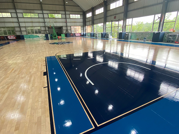学校球馆之选：飞人体育运动木地板漆，安